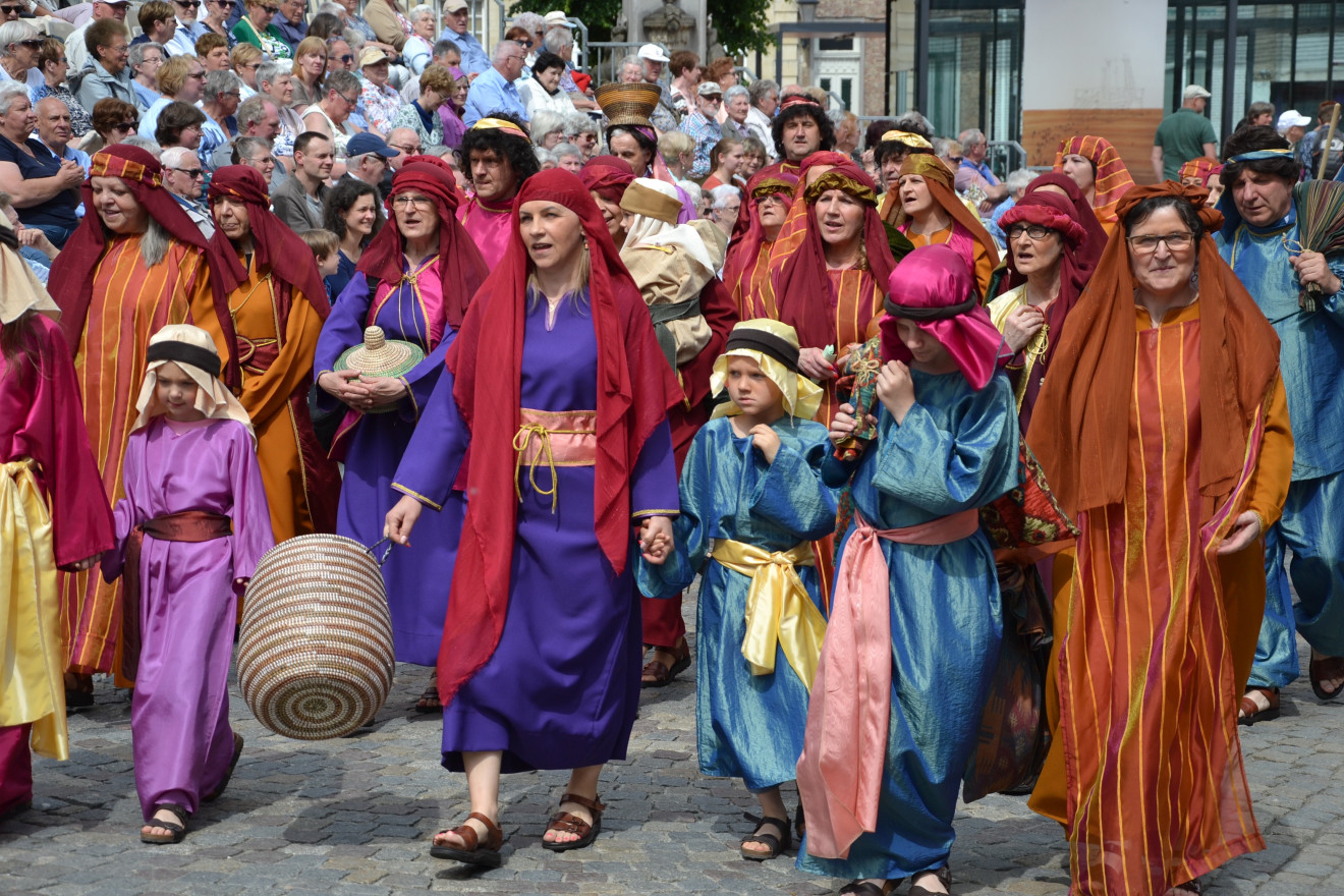 De organisatie zoekt onder meer figuranten die in de processie graag een tafereel willen uitbeelden in historische kledij.
