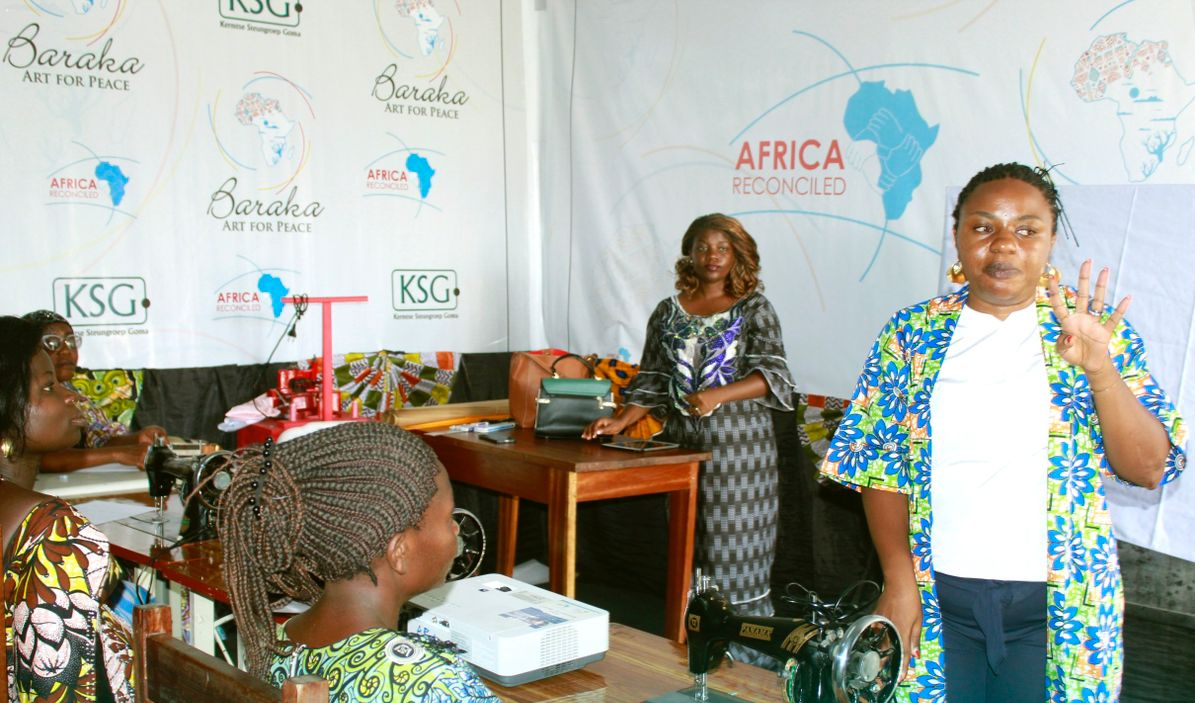 Dankzij de steun van de Limburgse Steungroep kon een naaiatelier worden opgestart in Goma.