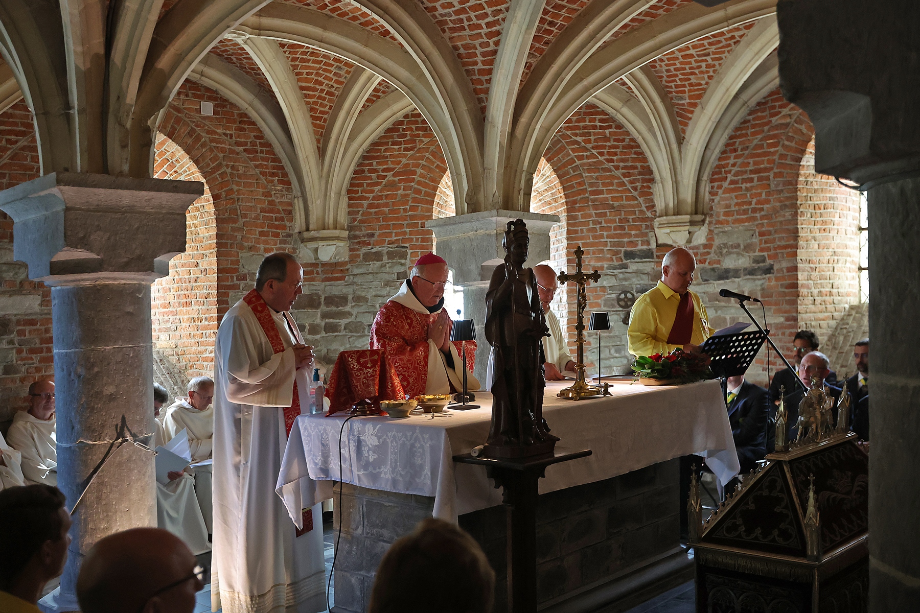Homilie in de crypte van Sint-Hermesbasiliek Ronse 28 aug 2022 | Otheo
