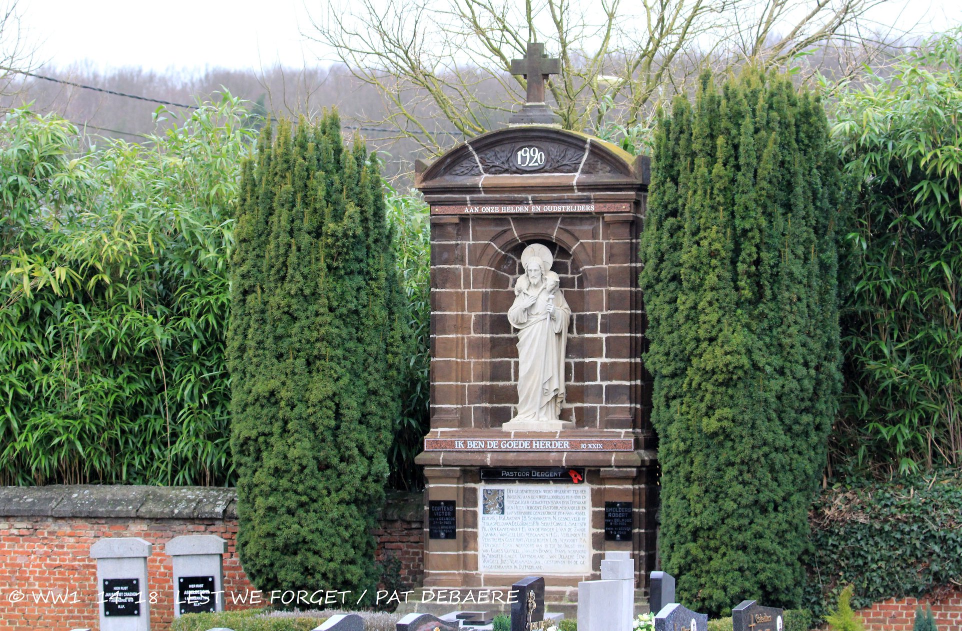 Graf van pastoor Pieter-Jozef Dergent in Gelrode.
