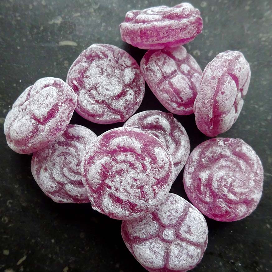 Violettes de Liège, snoepjes in de vorm van viooltjes en met viooltjessmaak