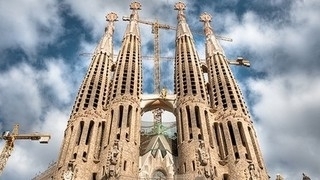 De basiliek van de Sagrada Familia van Gaudi in Barcelona