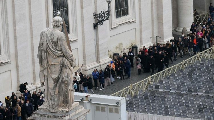 Live-uitzending uitvaart van emeritus paus Benedictus XVI | Otheo
